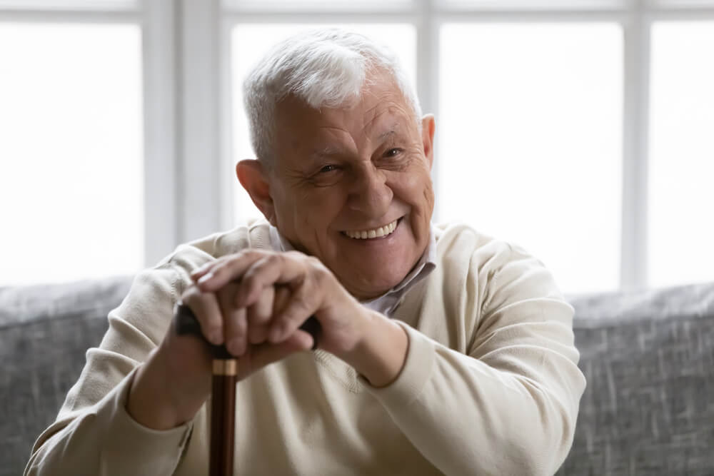 Free Dental Implants for Seniors on Medicare Near Me